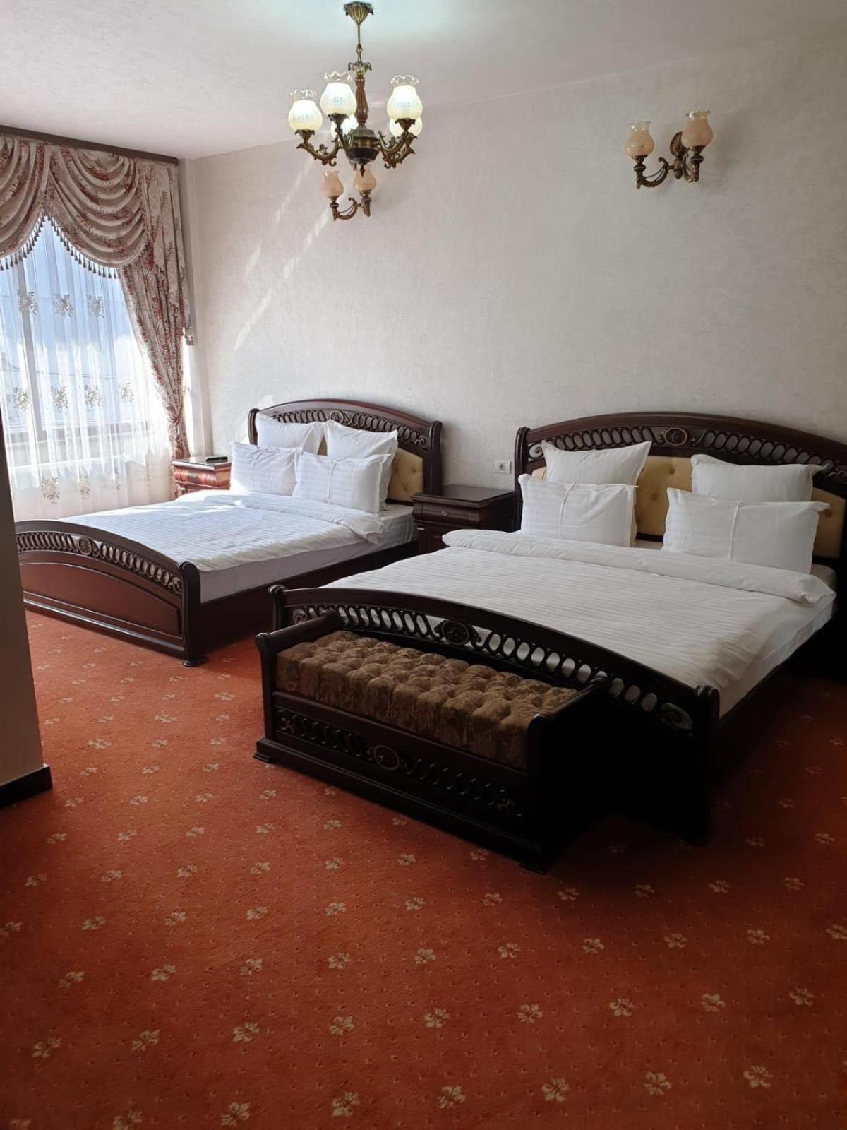 Hotel Bacsoridana Tecuci Esterno foto